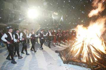 Τα ήθη και τα έθιμα των εορτών στη Μακεδονία-Θράκη