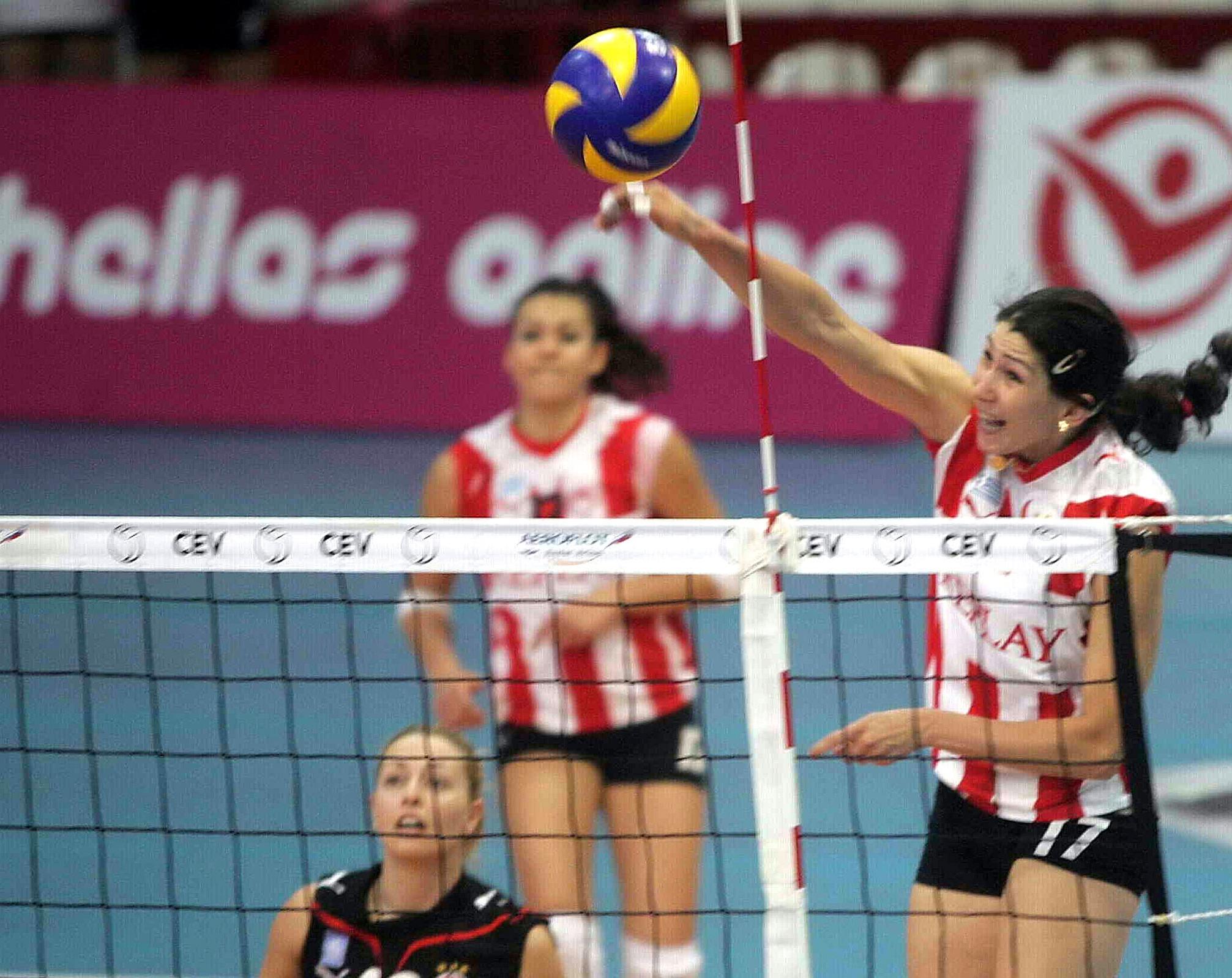 Επιστροφή της Βουλγάρας ακραίας Τένεβα στον Ολυμπιακό