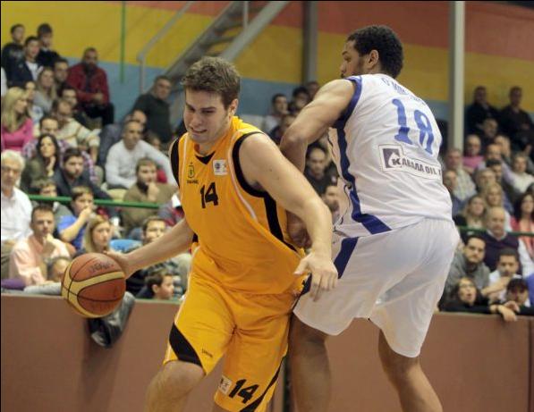 Έσπασε το… ρόδι και εκτός έδρας ο Άρης