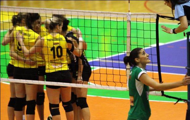 Βλέψεις για τίτλο έχει η ΑΕΚ μετά το 3-0 επί του Παναθηναϊκού