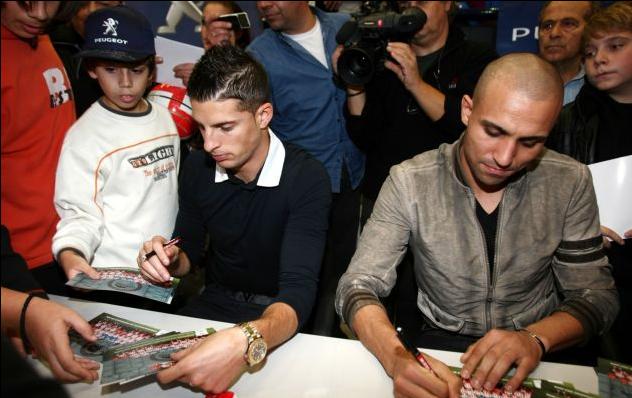 Ερυθρόλευκες ευχές για πρωτάθλημα και το 2012