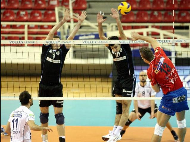 Παραμένει σε σταθερή τροχιά ο Φοίνικας, 3-0 σετ τον ΠΑΟΚ