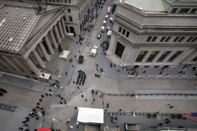 Η «Αγανακτισμένη» που έπιασε δουλειά σε χρηματιστηριακή εταιρεία