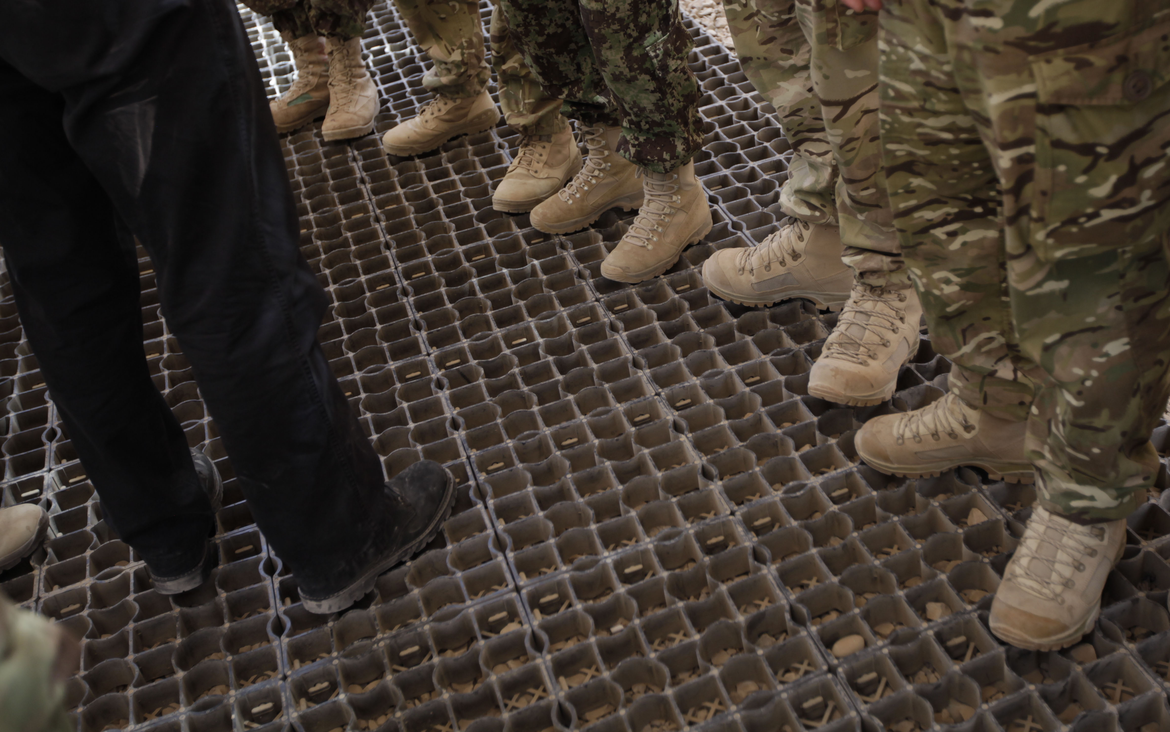 Χριστουγεννιάτικη επίσκεψη-αστραπή στο Αφγανιστάν για τον Βρετανό πρωθυπουργό