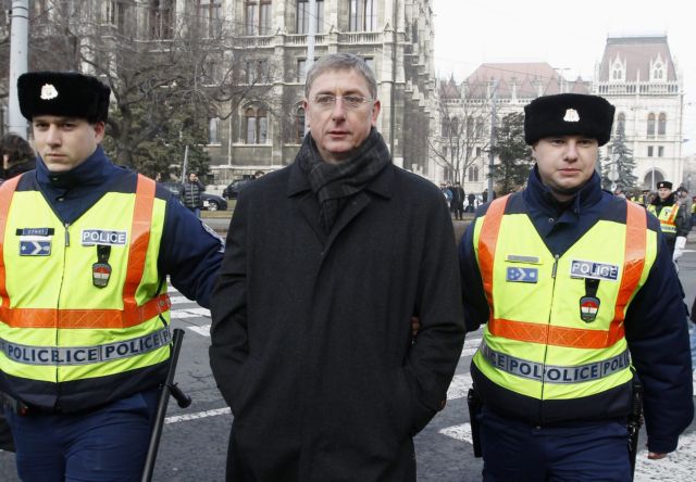 Βουλευτές συνελήφθησαν σε διαμαρτυρία κατά της ουγγρικής κυβέρνησης