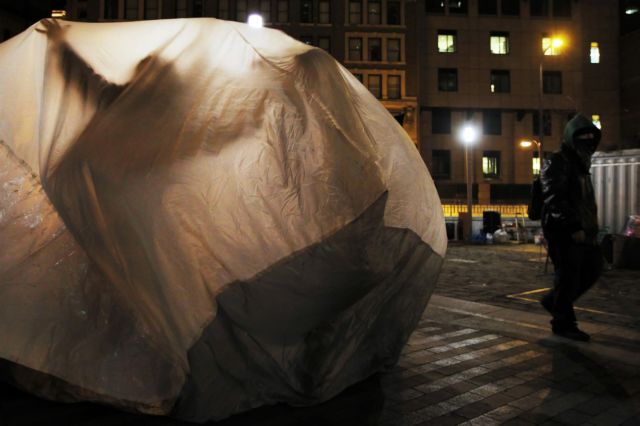 Έξωση για τους διαδηλωτές του κινήματος Occupy και από τη Βοστώνη