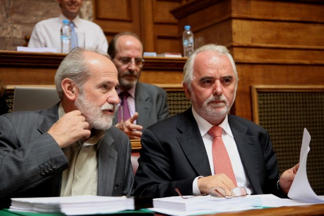 Ένα βήμα πίσω από την κυβέρνηση στο «κούρεμα» των παροχών αναπήρων