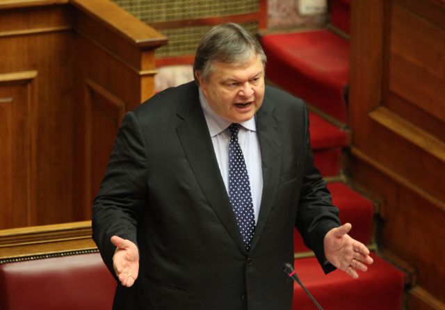 Επικύρωσε η Βουλή τη συμφωνία με την Ελβετία για την αποφυγή της διπλής φορολογίας