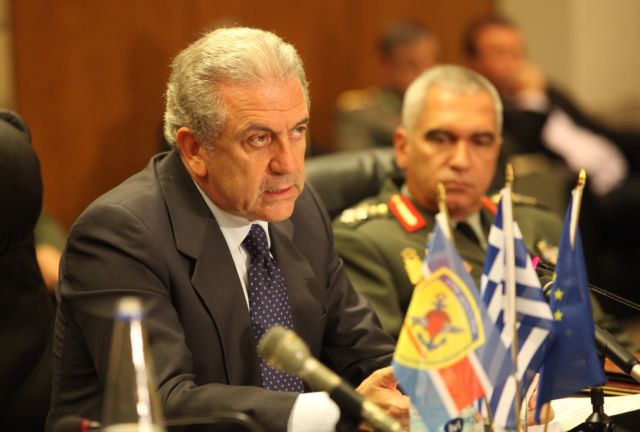 Συνομιλία του Δ.Αβραμόπουλου με τον Τούρκο υπουργό Εξωτερικών