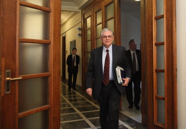 Καθαρή λύση θα ζητήσει ο πρωθυπουργός από τους πολιτικούς αρχηγούς στις συναντήσεις