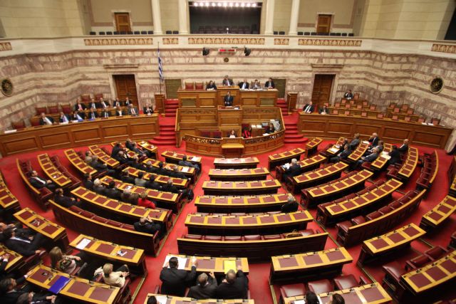 Προϋπολογισμός σκληρής λιτότητας υπερψηφίστηκε στη Βουλή με 258 ψήφους