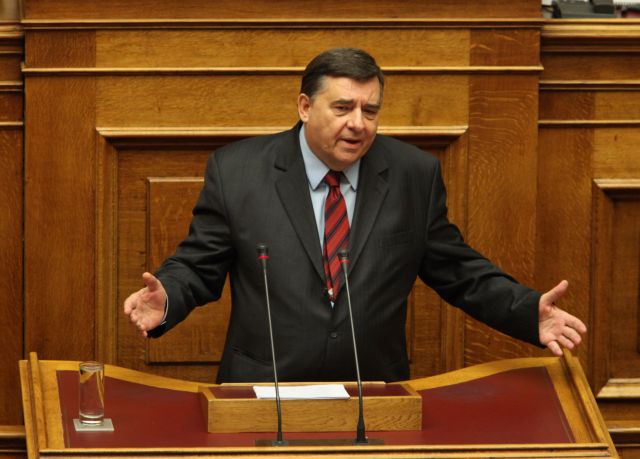 Αμεσα μέτρα τόνωσης της οικονομίας ζήτησε ο Γιώργος Καρατζαφέρης