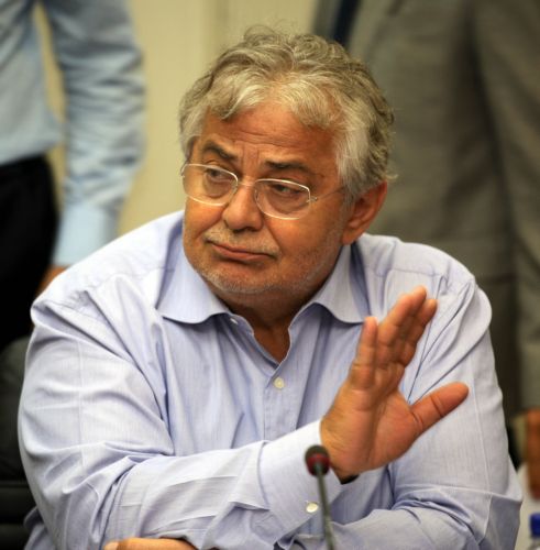 Δεν προβλέπεται μείωση στις κύριες συντάξεις του ΙΚΑ, διαβεβαιώνει ο Ρ.Σπυρόπουλος