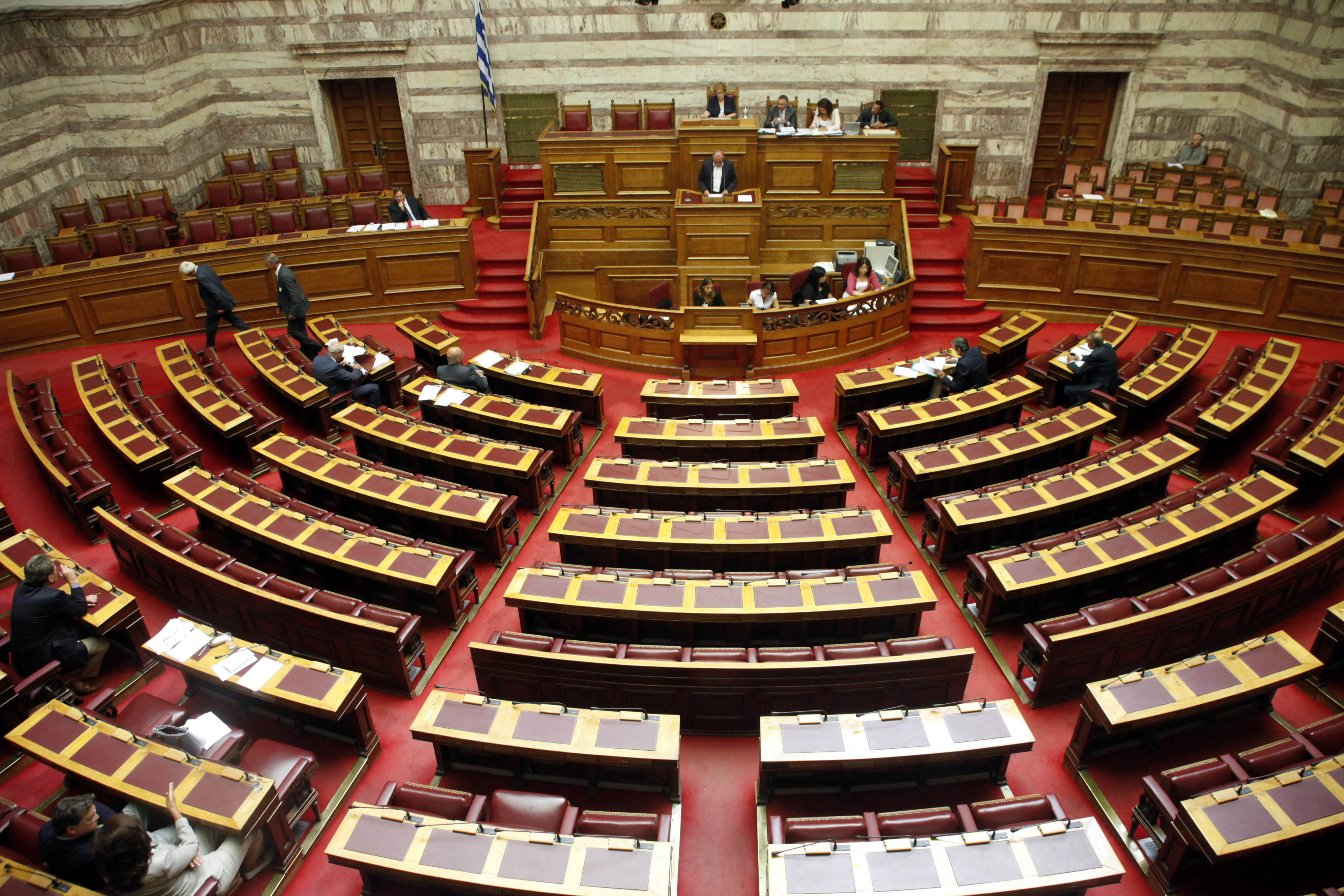 Όσοι ρίχνουν απλά λάσπη στον ανεμιστήρα δεν με αφορούν, απαντά ο Β.Αργύρης για το «πόθεν έσχες»