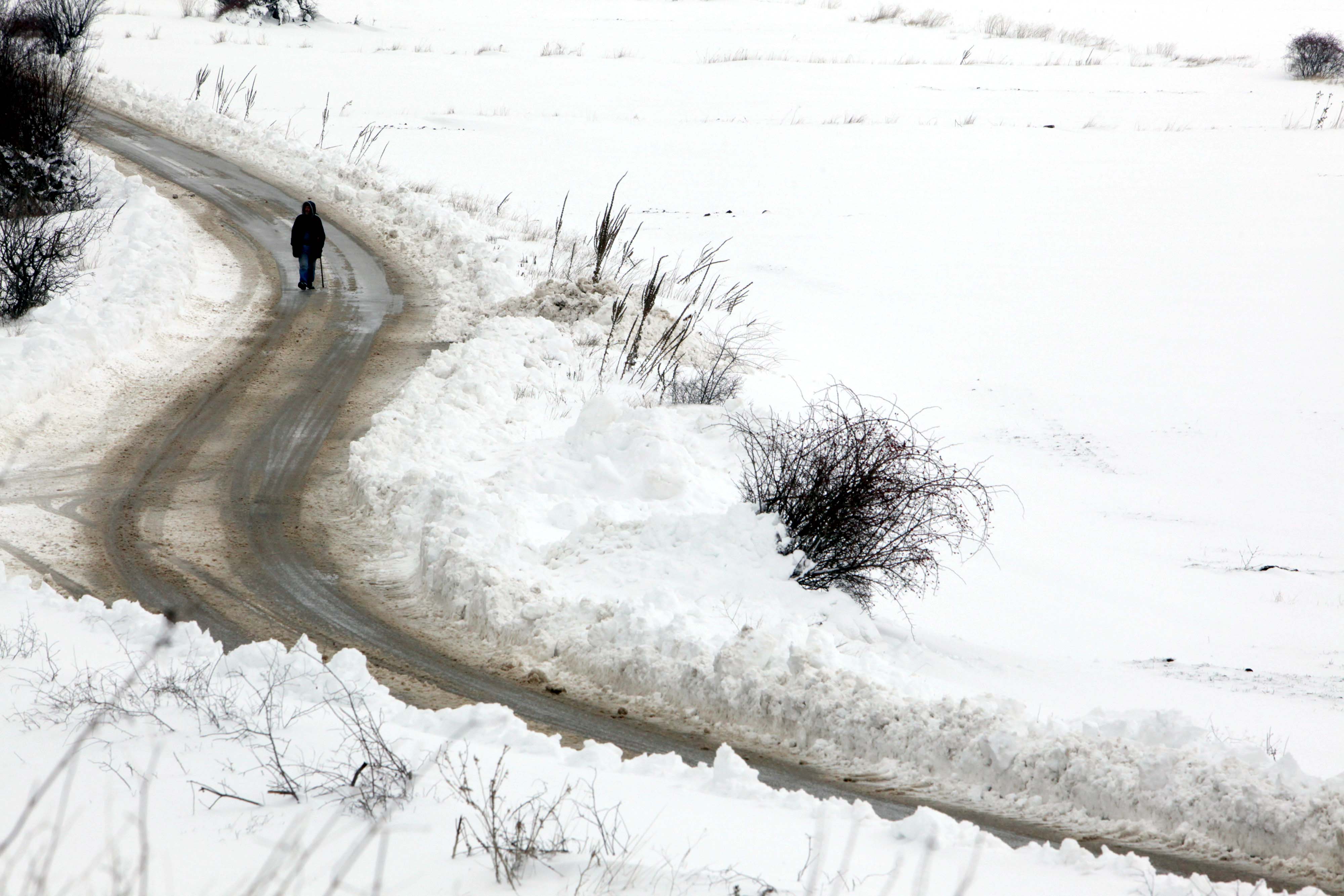 Σε λευκό τοπίο οι περισσότερες περιοχές στην Κεντρική και δυτική Μακεδονία