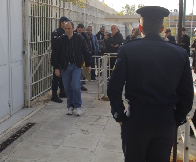 Για «προληπτικές συλλήψεις» μίλησε βασικός μάρτυρας στο δίκη του Επαναστατικού Αγώνα