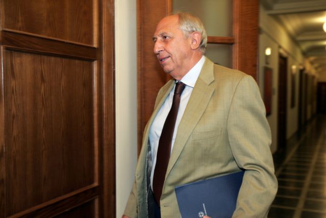 Επίθεση με γκαζάκια στο πολιτικό γραφείο του Μιλτιάδη Παπαϊωάννου