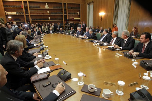 Να επικεντρωθούν στο στόχο της κυβέρνησης θα ζητήσει από τους υπουργούς ο Λ.Παπαδήμος