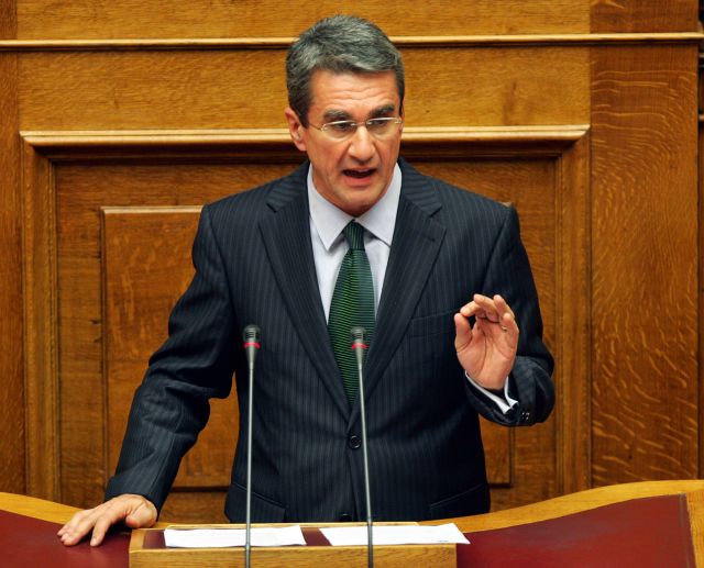 Συνεννόηση δεν μπορεί να σημαίνει αδράνεια, τόνισε ο Ανδρέας Λοβέρδος