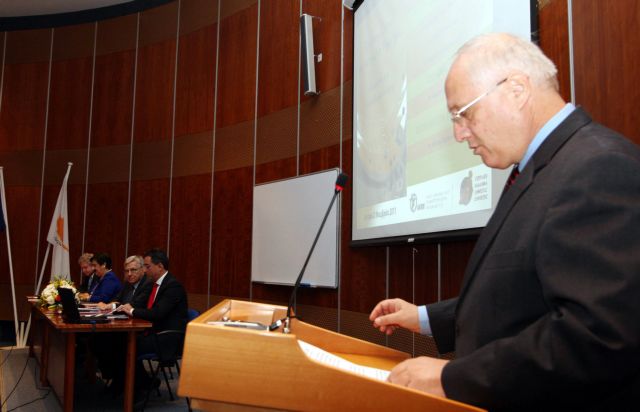 Υπέγραψε η Κύπρος τη συμφωνία με τη Ρωσία για το δάνειο των 2,5 δισ. ευρώ