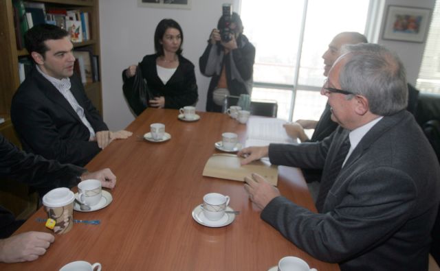 Στο πλευρό των απεργούντων φαρμακοποιών ο επικεφαλής της ΚΟ του ΣΥΡΙΖΑ