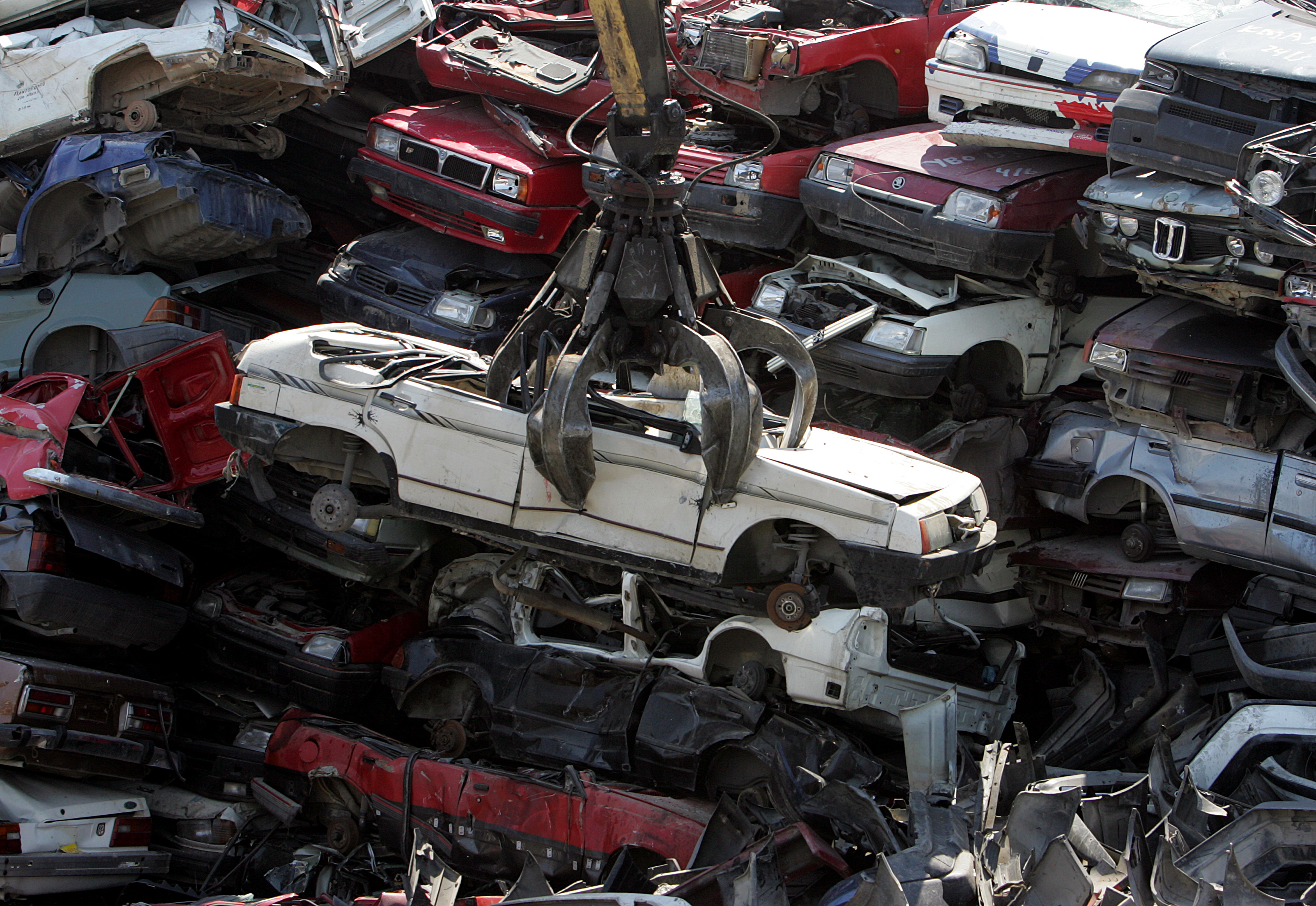 Προς παράταση, έως το τέλος του 2012, το μέτρο της απόσυρσης