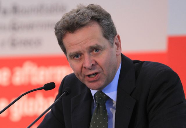 Η διοίκηση των τραπεζών πρέπει να μείνει ιδιωτική, τονίζει στην έκθεσή του ο Π.Τόμσεν