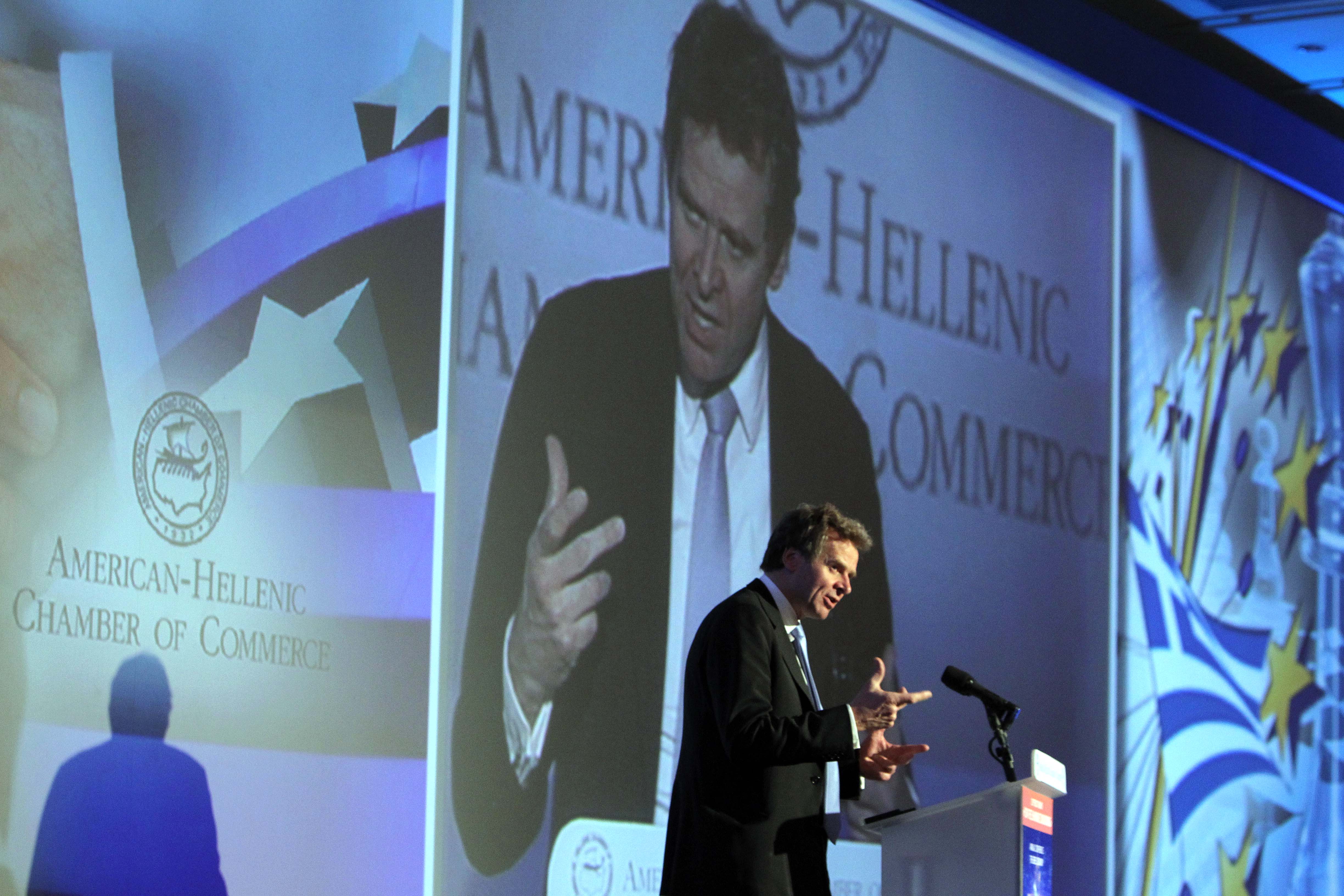 Το πρόγραμμα θα πετύχει μόνο αν ξεπεράσετε τα ταμπού, συμβουλεύει ο Πολ Τόμσεν