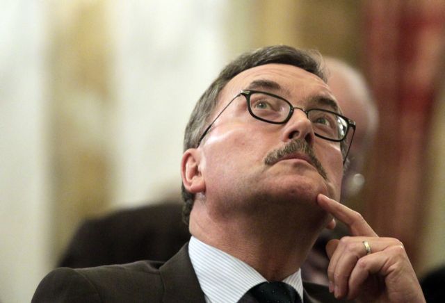 Η αγορά ομολόγων από την ΕΚΤ δεν θα λύσει το πρόβλημα χρέους, λέει ο Γιούργκεν Σταρκ