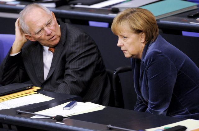 Απόρριψη προϋπολογισμών των χωρών που παραβιάζουν τους δημοσιονομικούς κανόνες ζητεί ο Σόιμπλε