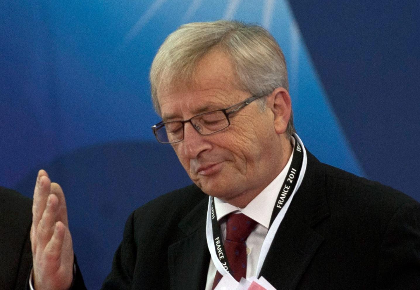 Έκπληκτος ο Γιούνκερ με την απόφαση της S&P να θέσει σε επιτήρηση όλη την Ευρωζώνη