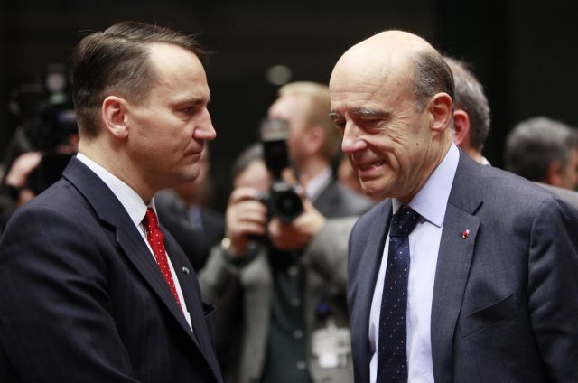 Υπό εξέταση το πετρελαϊκό εμπάργκο, νέες κυρώσεις από την ΕΕ κατά Ιράν