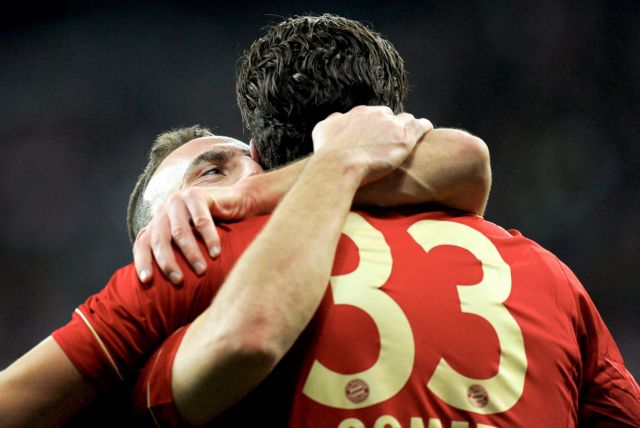 Η Μπάγερν προσπέρασε την Ντόρτμουντ στην κορυφή