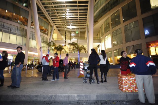 Τουλάχιστον δύο νεκροί από ισχυρή σεισμική δόνηση 6,5 βαθμών στο Μεξικό