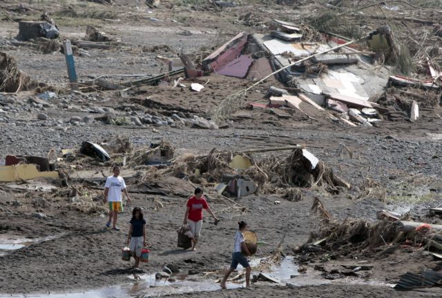 Ξεπερνούν τους 650 οι νεκροί στις Φιλιππίνες από την τροπική καταιγίδα Ουάσι