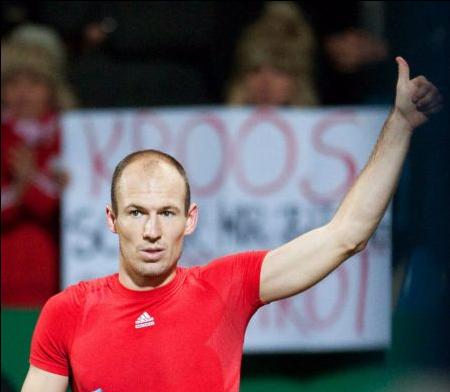 Έχει Ρόμπεν και… συνεχίζει η Μπάγερν, πέναλτι για τη Ντόρτμουντ