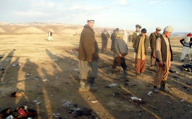 Πολύνεκρη επίθεση αυτοκτονίας σε κηδεία στο Αφγανιστάν