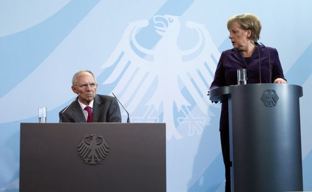 Δεν αποκλείει διάσπαση της Ευρωζώνης το 2012 σύμβουλος της Μέρκελ