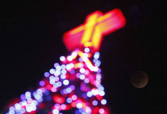 Κάτω από χριστουγεννιάτικο δέντρο ήρθε ο πελαργός για μια γυναίκα στην Αυστραλία