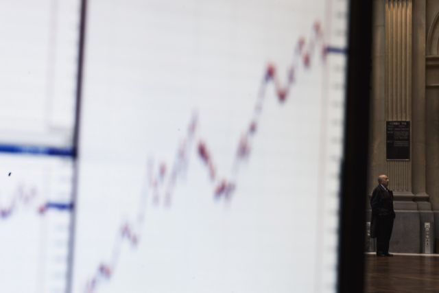 Με επιτόκιο 4,95% άντλησε το Δημόσιο 1,625 δισ. ευρώ από τα εξάμηνα έντοκα γραμμάτια