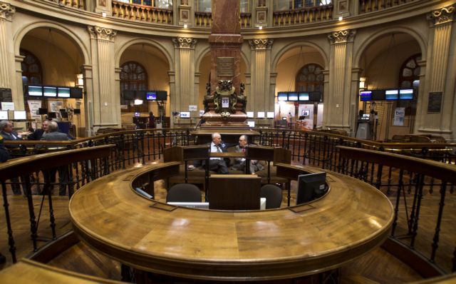 Καμία χώρα δεν είναι αλώβητη στην κλιμακούμενη κρίση, υπογραμμίζει η Λαγκάρντ