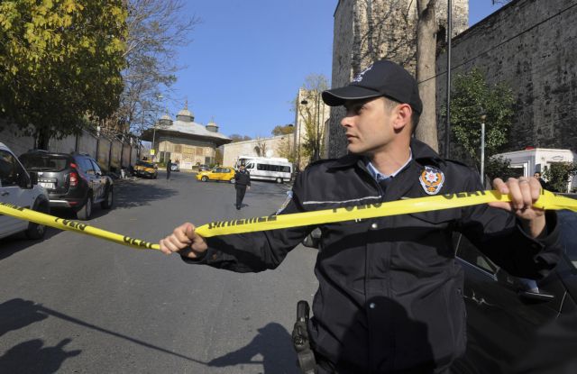 Εξηγήσεις για τη σύλληψη φωτογράφου του στην Τουρκία ζητά το γαλλικό AFP