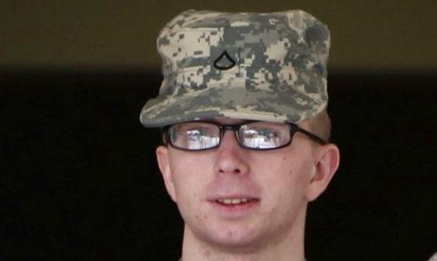 Ποινή 30 ετών αντί για ισόβια πρότεινε η υπεράσπιση του Μπράντλεϊ Μάνινγκ