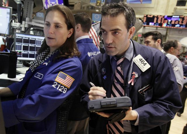 «Χριστουγεννιάτικη άνοδος» στη Γουόλ Στριτ και τις ευρωπαϊκές αγορές την Παρασκευή