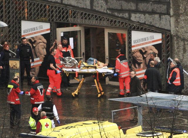 Μακελειό με τέσσερις νεκρούς και δεκάδες τραυματίες στο Βέλγιο