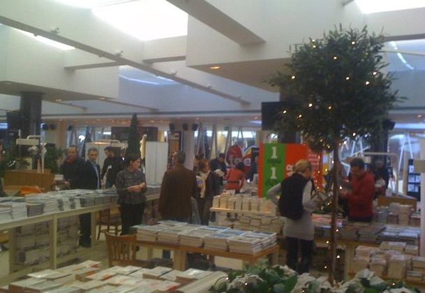 Μεγάλη η ανταπόκριση στο μπαζάρ βιβλίου του ΒΗΜΑ FM