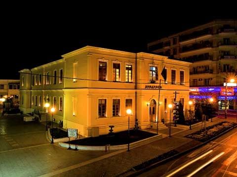 Καταστροφές και βανδαλισμοί στη Βέροια από αγνώστους