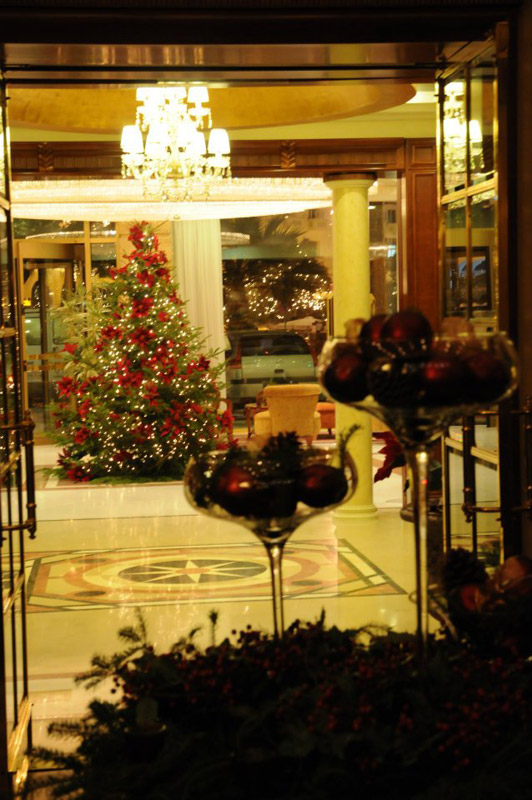 Περάστε τις γιορτές με γκουρμέ γεύσεις και θέα την Ακρόπολη στο Electra Palace