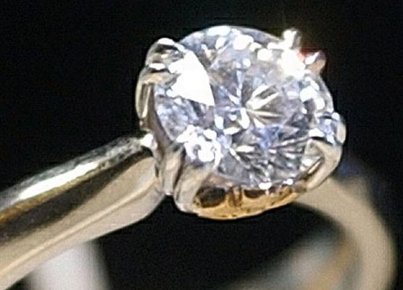 Η ισχυρή ζήτηση ωθεί στα ύψη τις τιμές των διαμαντιών