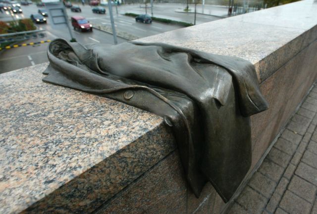 Αποκαθιστά η Ελβετία όσους είχαν καταδικαστεί για βοήθεια σε διωκόμενους Εβραίους